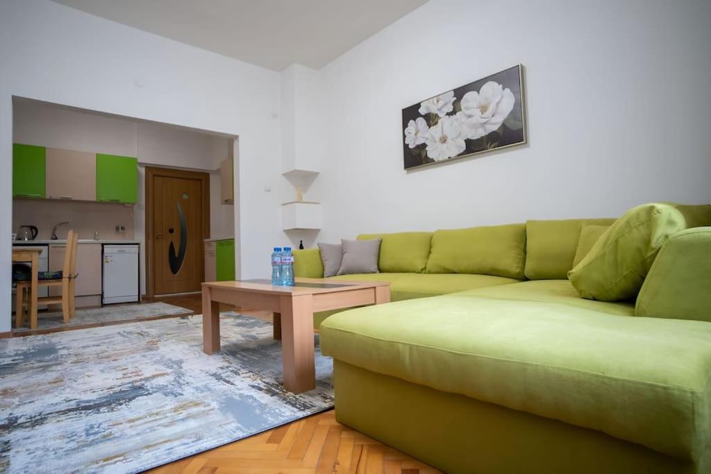 The Green Apartment In The Heart Of Old Sofia 1Bdr Eksteriør billede