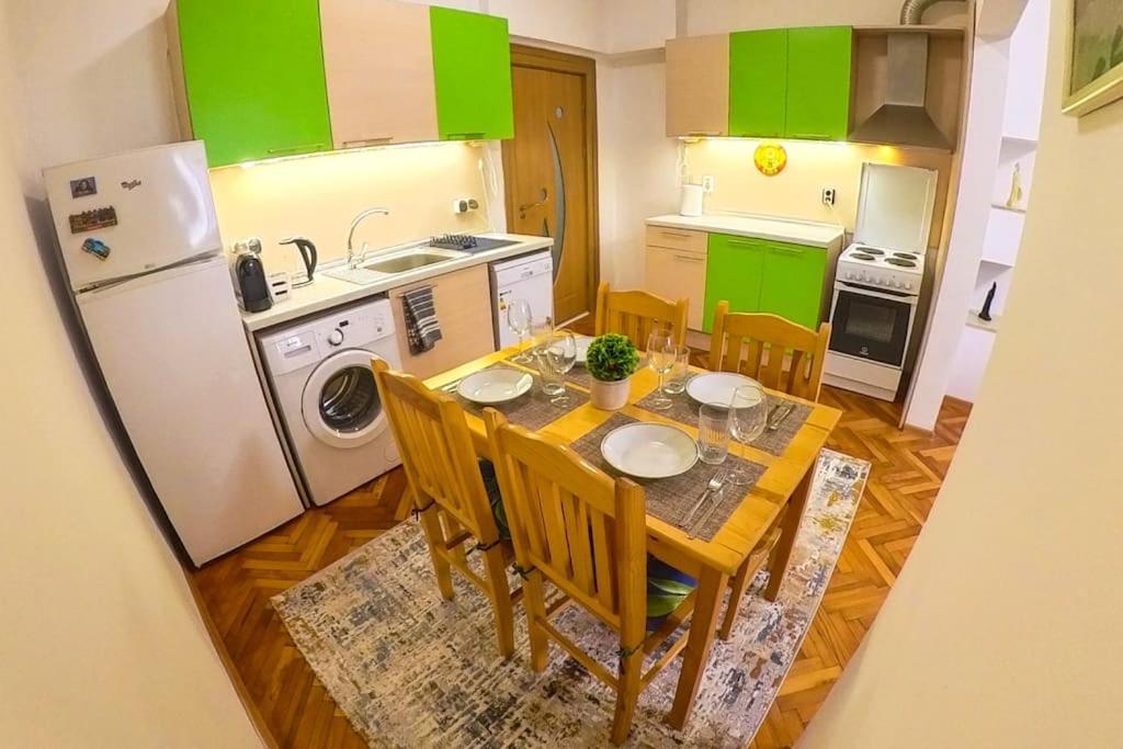 The Green Apartment In The Heart Of Old Sofia 1Bdr Eksteriør billede